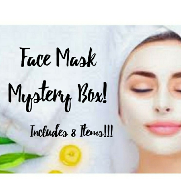 SKIN CARE MYSTERY BOX!!! ONLY BUNDLE IF PURCHASING - Picture 2 of 5